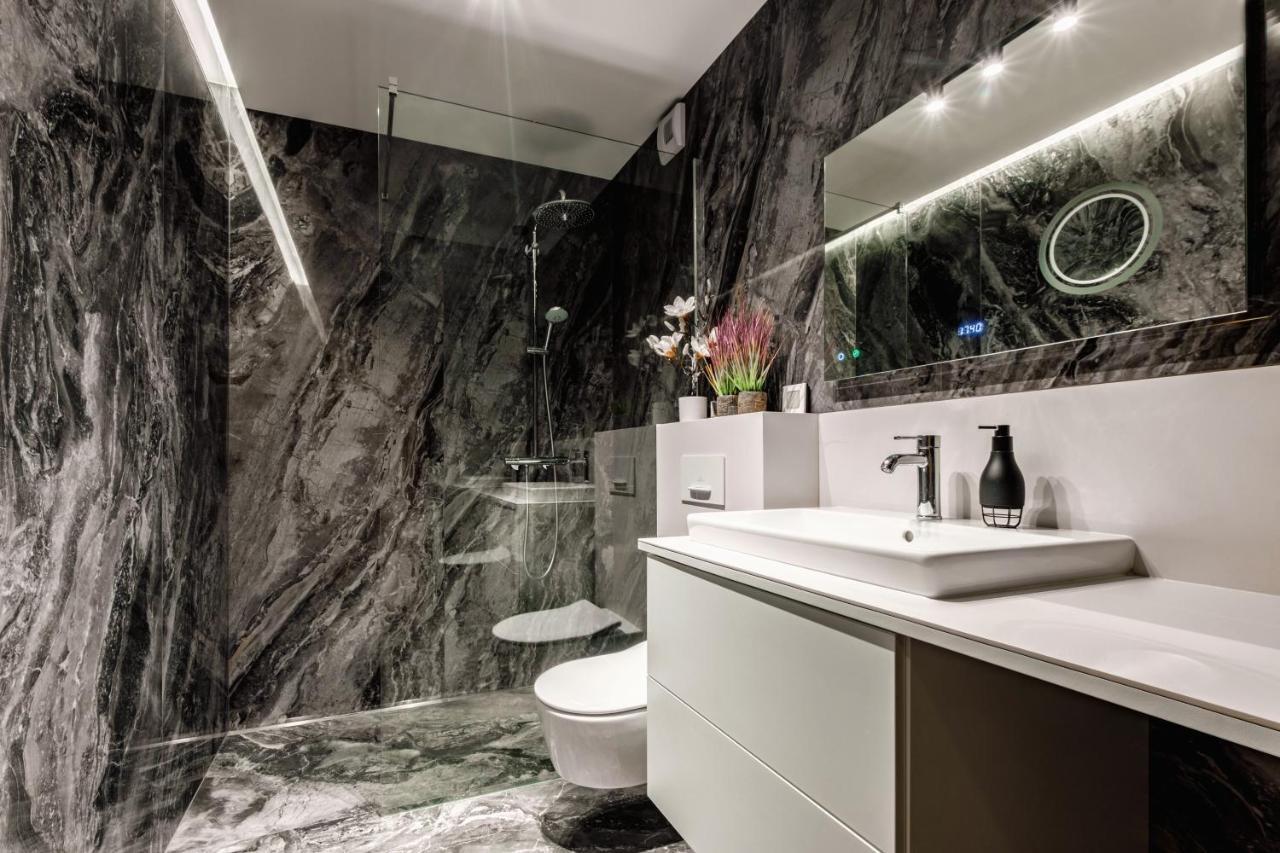 Skyview Suite - Niepowtarzalny Widok I Basen Lublino Esterno foto